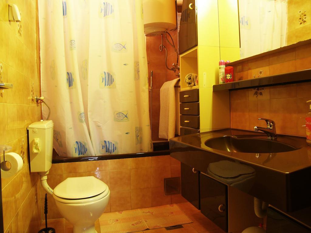 Roses Apartment Lukoran Екстер'єр фото