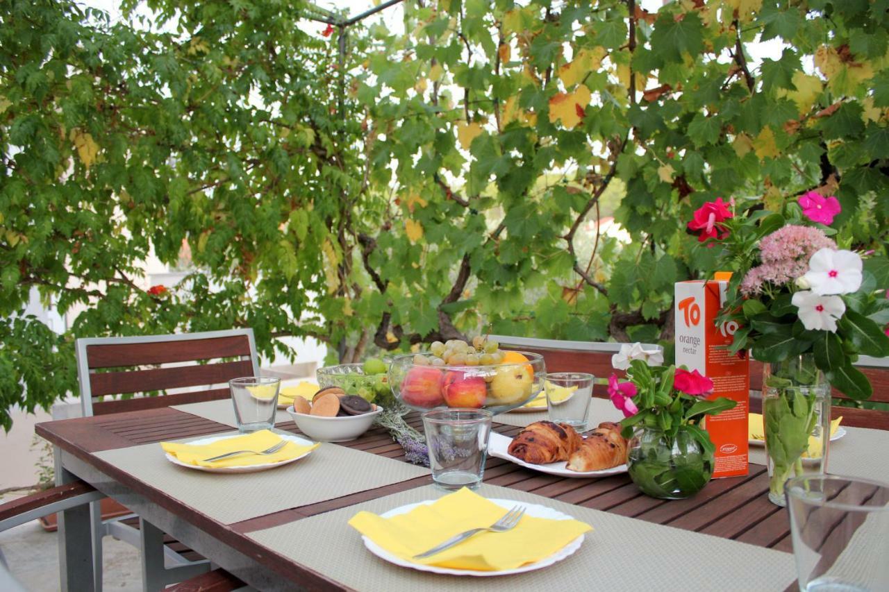 Roses Apartment Lukoran Екстер'єр фото